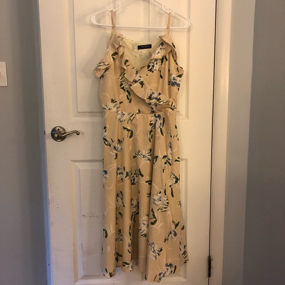 NWOT Noctflos Women's Floral Cold Shoulder Dress - Picture 4 of 7